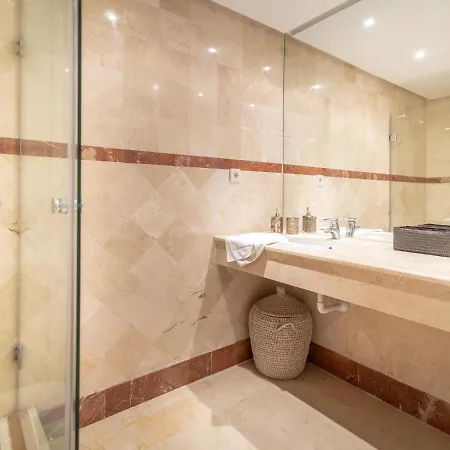 Vacation Marbella: Beachfront Retreat With Puerto Banus Access Apartment *