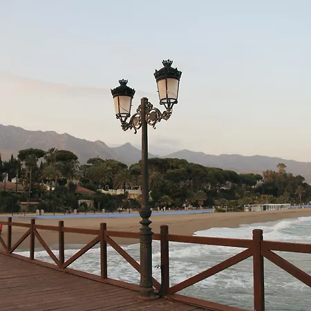 Apartment Vacation Marbella: Beachfront Retreat With Puerto Banus Access Marbella